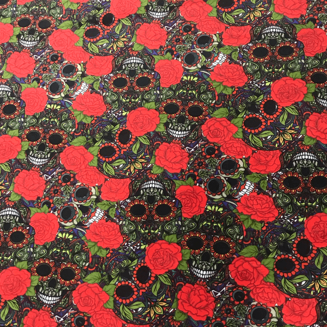Handmade "Skulls & roses" folding make up bag