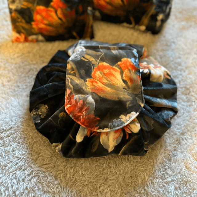 Handmade "Sweet romance" folding make up bag