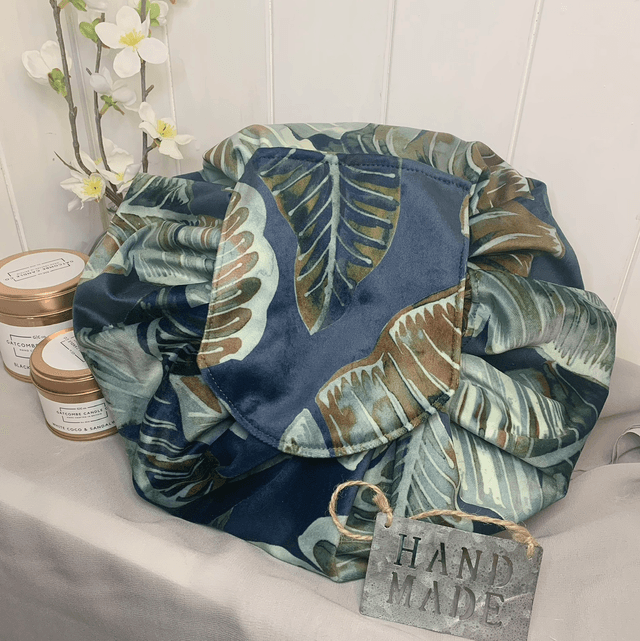 Handmade &quot;Botanical blue&quot; folding make up bag